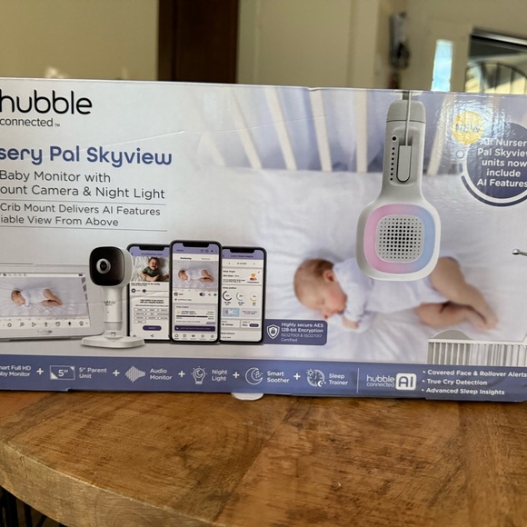 Nursery Pal Skyview Baby Monitor with Camera - White